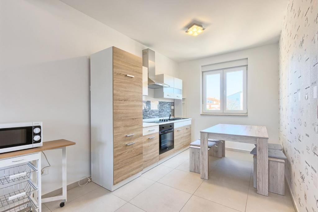Lovely Fazana Apartments 400M From The Sea Экстерьер фото